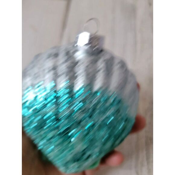 Glitter blown glass blue shell ornament Xmas sea beach - Picture 7 of 8